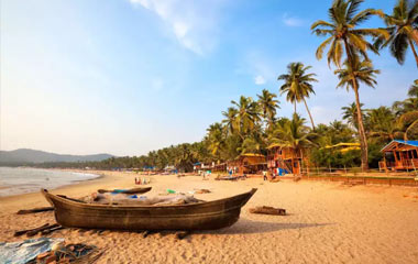 Colourful Rajasthan Tour With Golden Beaches of Goa