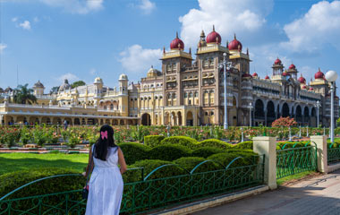 Best of two cultures(Karnataka and Kerala)Tour 